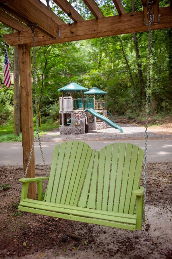 Elise Cabin Forest Retreat 5 Mins To Downtown تشاتانوغا المظهر الخارجي الصورة