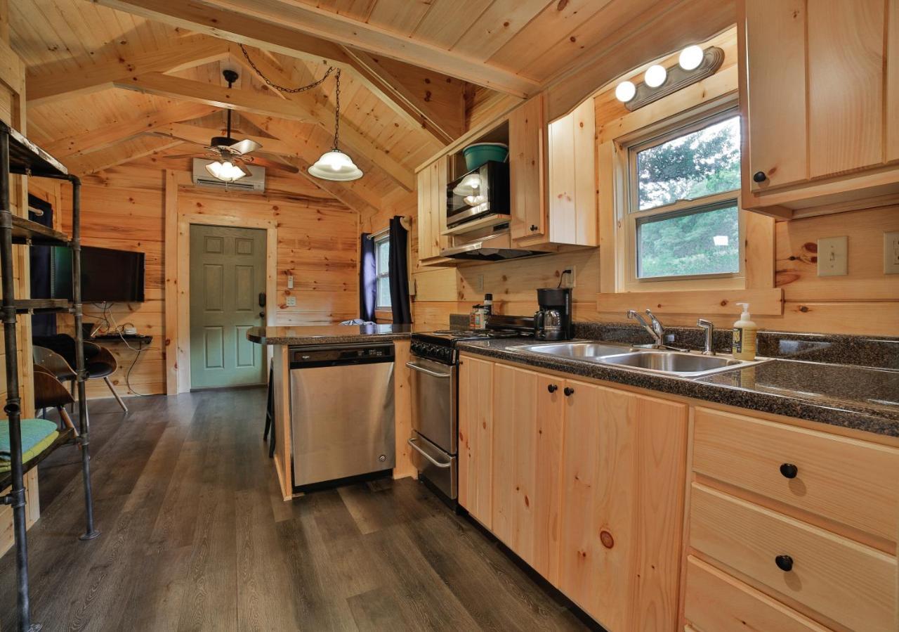 Elise Cabin Forest Retreat 5 Mins To Downtown تشاتانوغا المظهر الخارجي الصورة