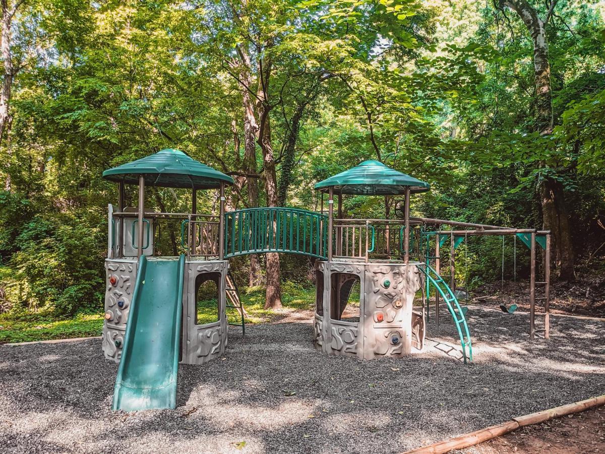 Elise Cabin Forest Retreat 5 Mins To Downtown تشاتانوغا المظهر الخارجي الصورة